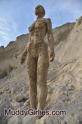 Another Mud statue!