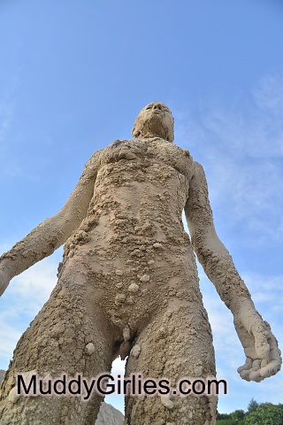 Another Mud statue!