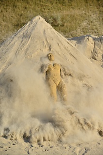 Muddy Contortionist