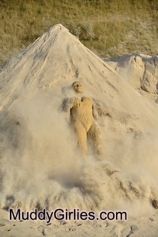 Muddy Contortionist